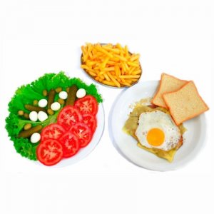 Bife com salada mista e fritas